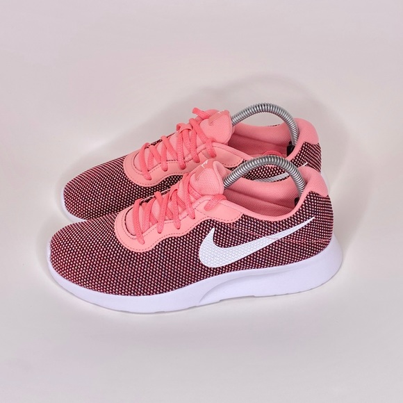 women's nike tanjun sneakers on sale